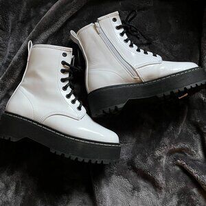 Steve Madden - Women's Combat Boots With Side Zip - White